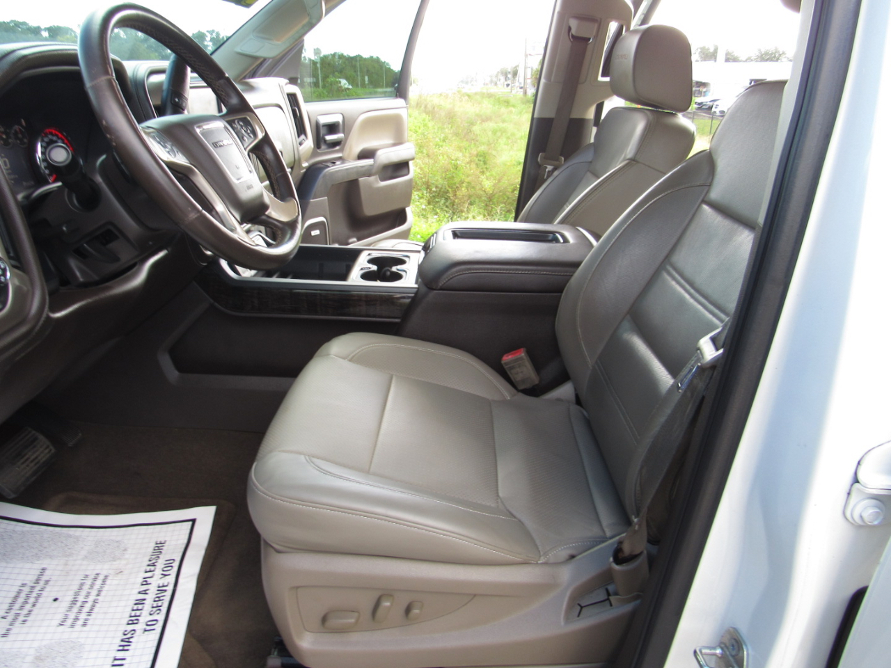 GMC Sierra 1500 4WD Crew Cab 153.0" Denali 2015 GMC Sierra 1500 4WD Crew Cab 153.0" Denali 2015