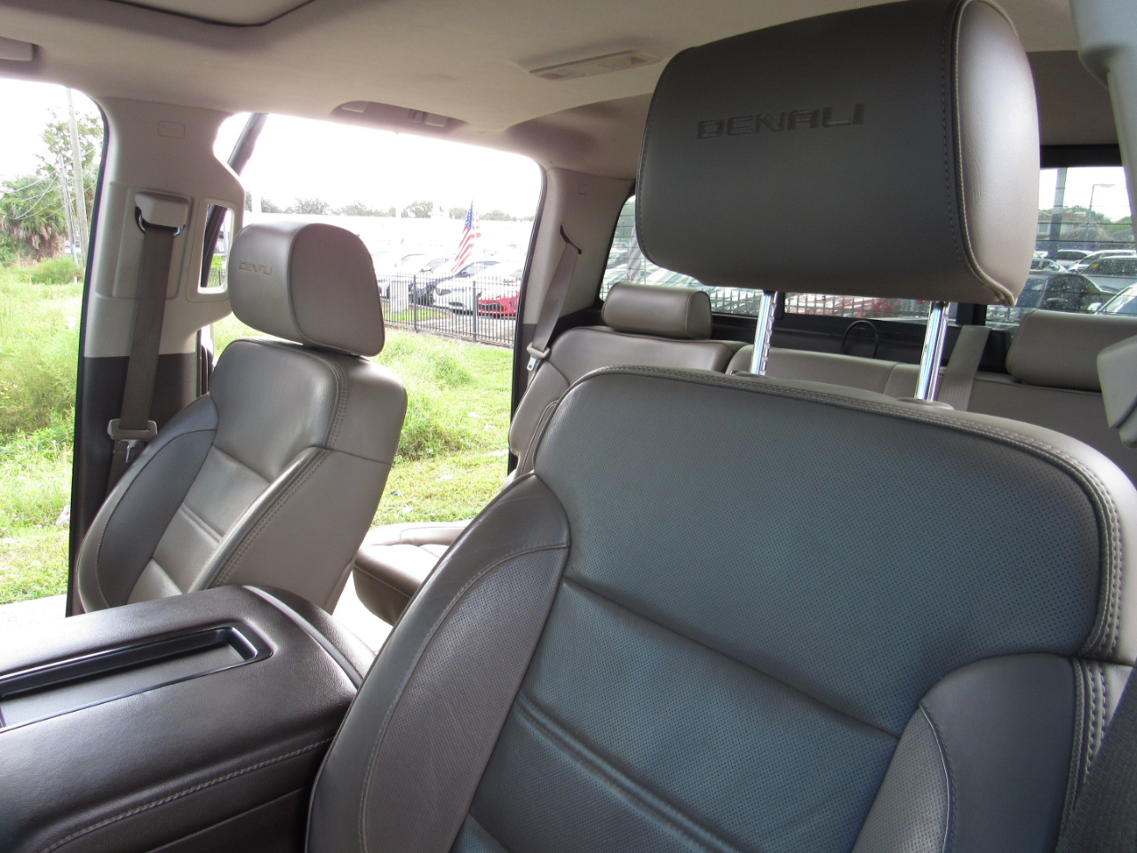 GMC Sierra 1500 4WD Crew Cab 153.0" Denali 2015 GMC Sierra 1500 4WD Crew Cab 153.0" Denali 2015