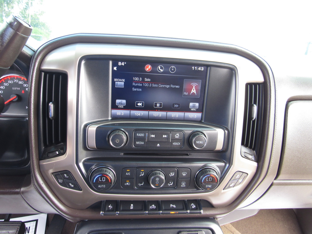 GMC Sierra 1500 4WD Crew Cab 153.0" Denali 2015 GMC Sierra 1500 4WD Crew Cab 153.0" Denali 2015