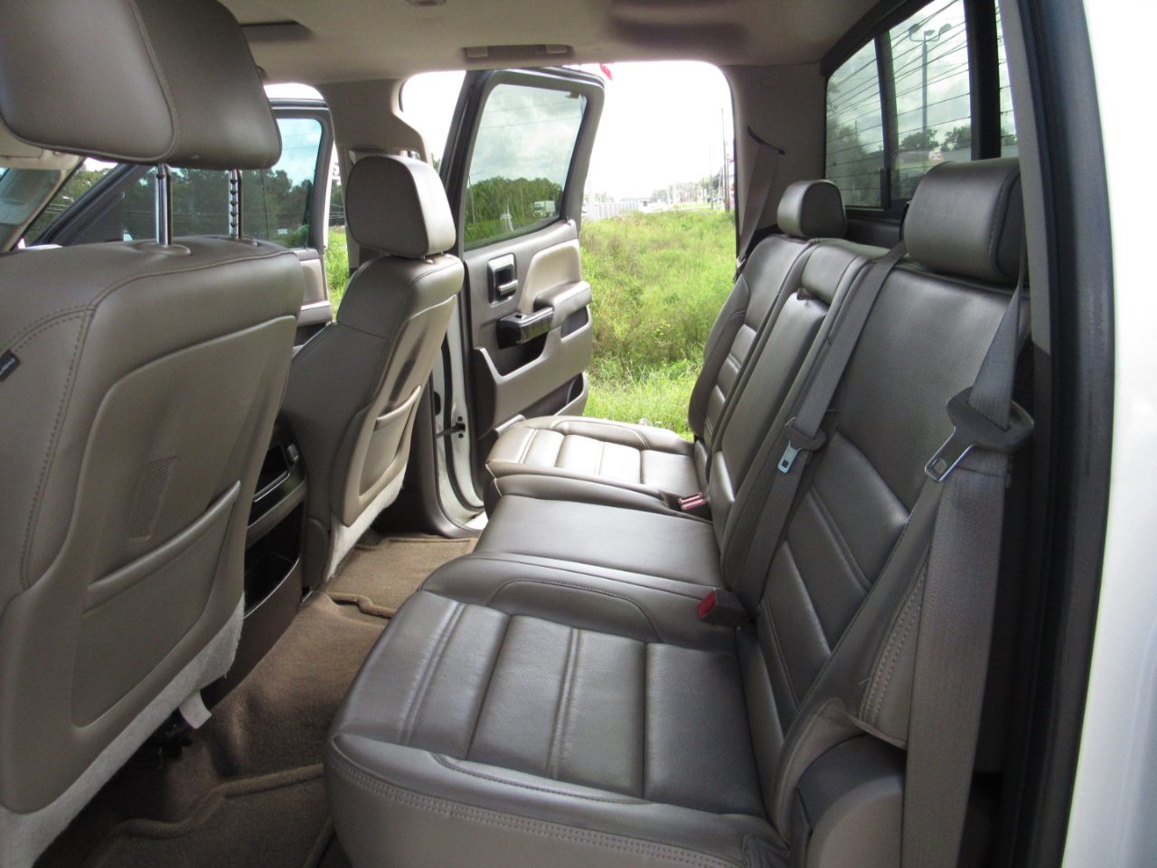 GMC Sierra 1500 4WD Crew Cab 153.0" Denali 2015 GMC Sierra 1500 4WD Crew Cab 153.0" Denali 2015
