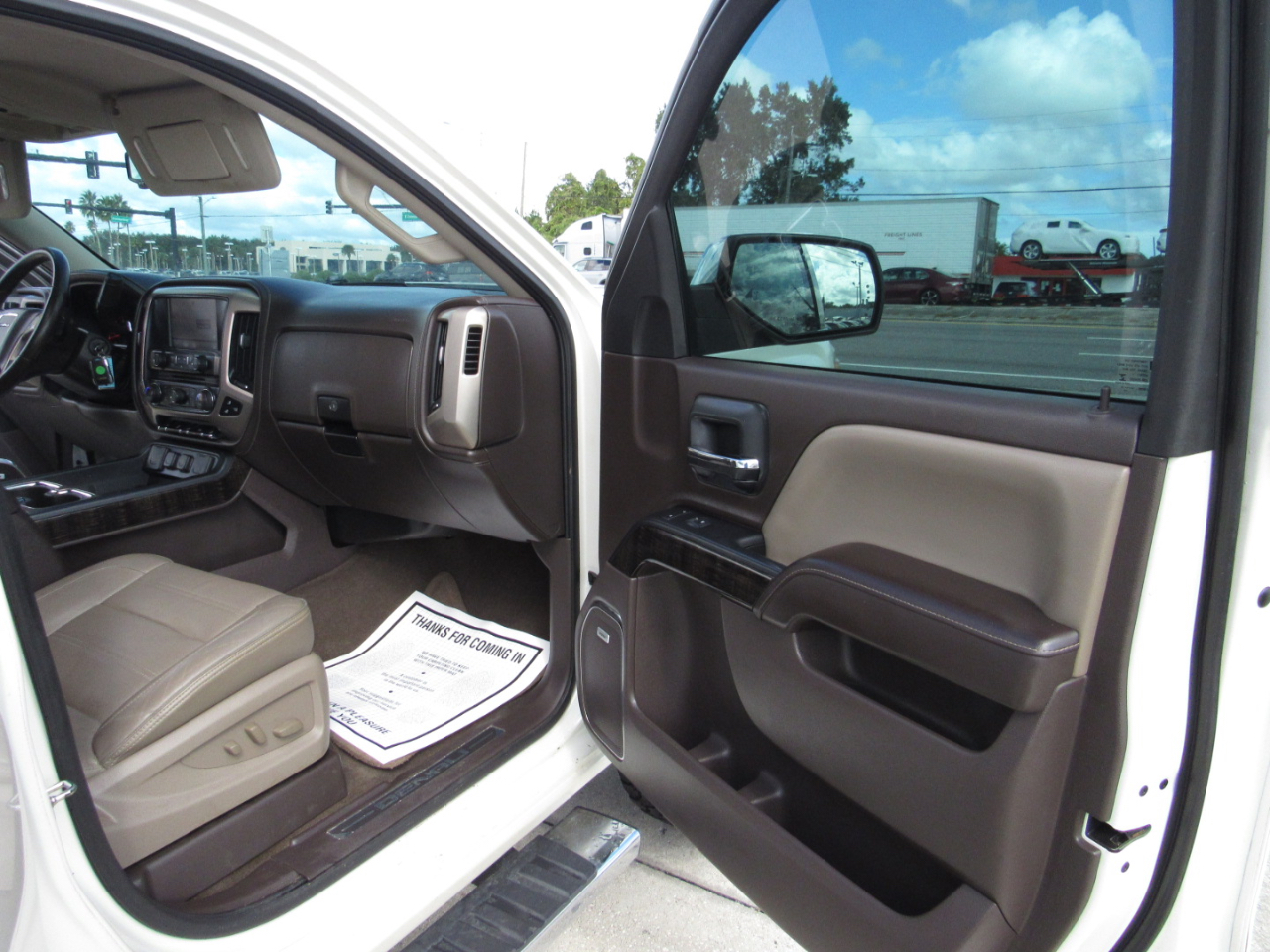 GMC Sierra 1500 4WD Crew Cab 153.0" Denali 2015 GMC Sierra 1500 4WD Crew Cab 153.0" Denali 2015
