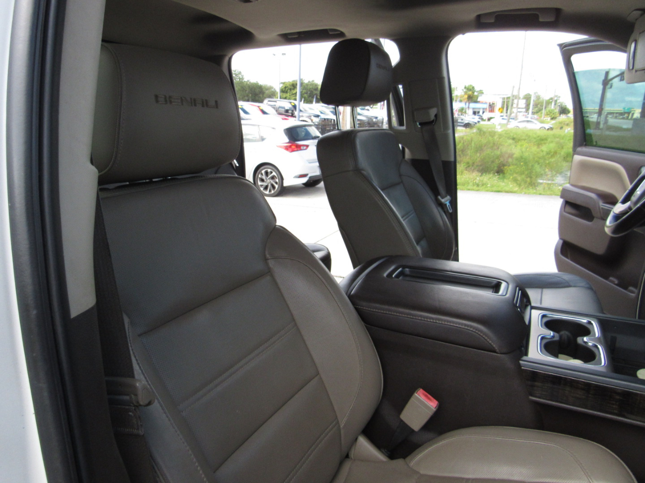 GMC Sierra 1500 4WD Crew Cab 153.0" Denali 2015 GMC Sierra 1500 4WD Crew Cab 153.0" Denali 2015
