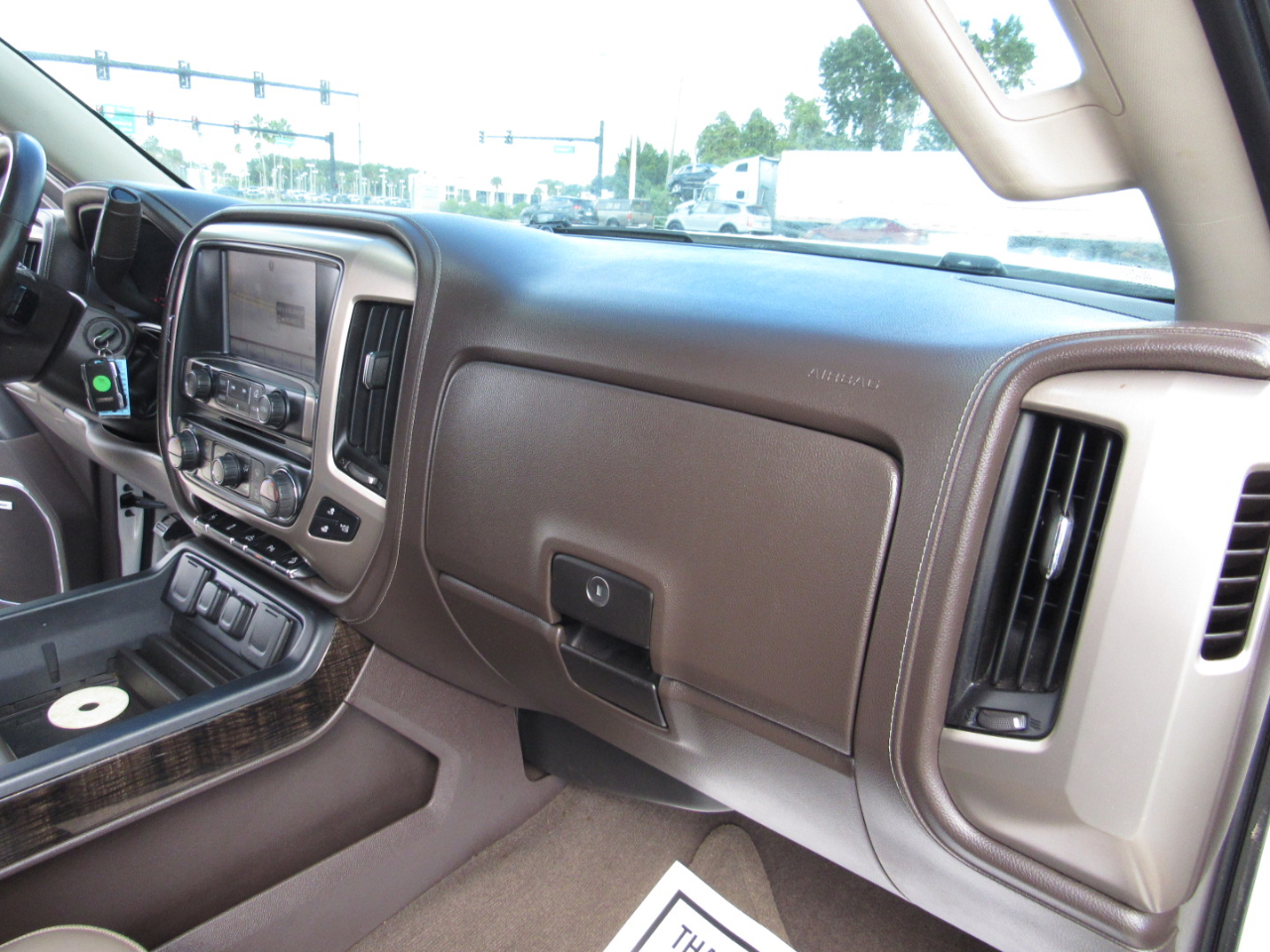 GMC Sierra 1500 4WD Crew Cab 153.0" Denali 2015 GMC Sierra 1500 4WD Crew Cab 153.0" Denali 2015