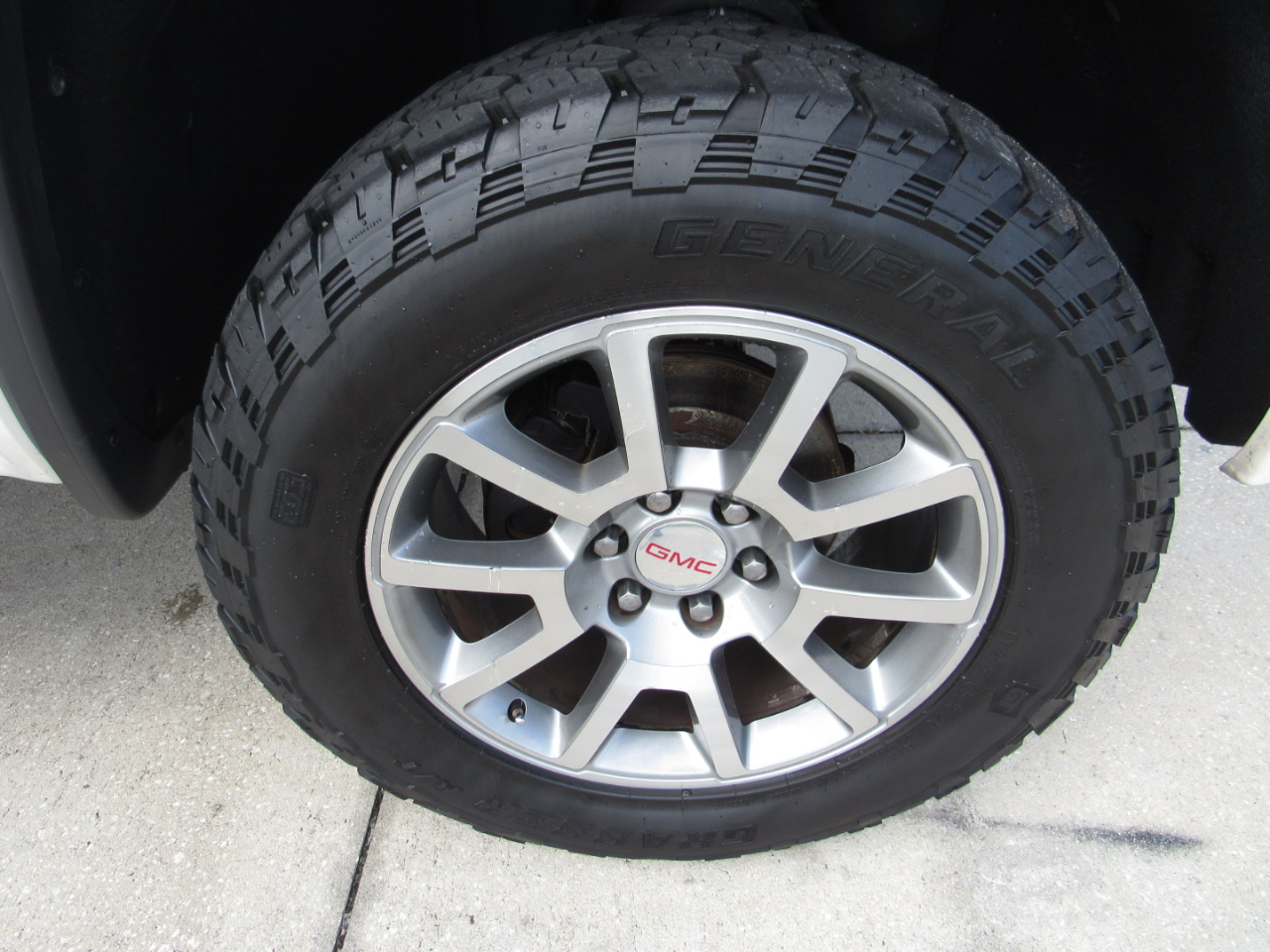 GMC Sierra 1500 4WD Crew Cab 153.0" Denali 2015 GMC Sierra 1500 4WD Crew Cab 153.0" Denali 2015