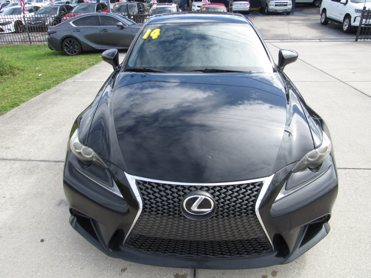2014 Lexus IS 350 photo 2