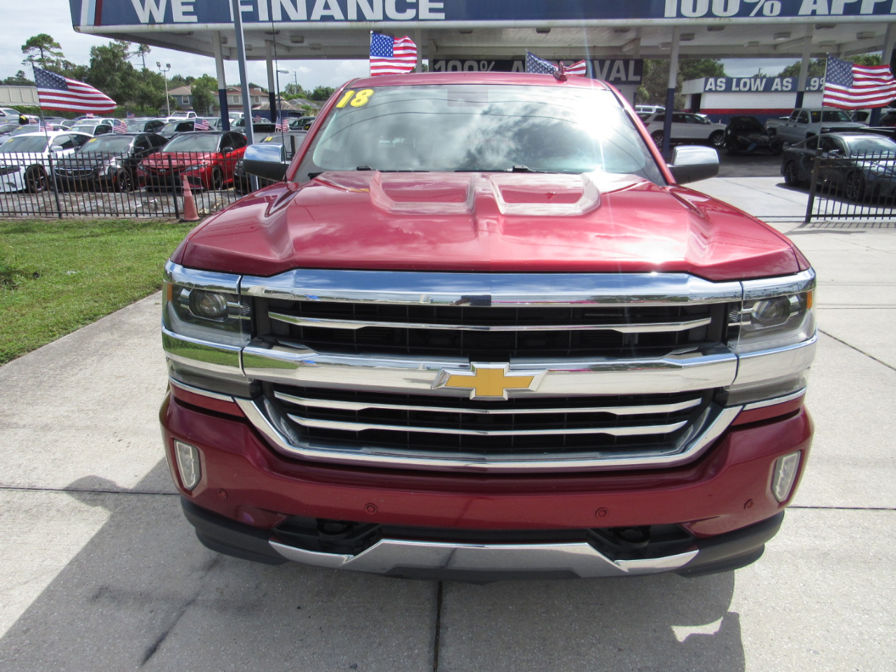 2018 Chevrolet Silverado 1500 High Country photo 3