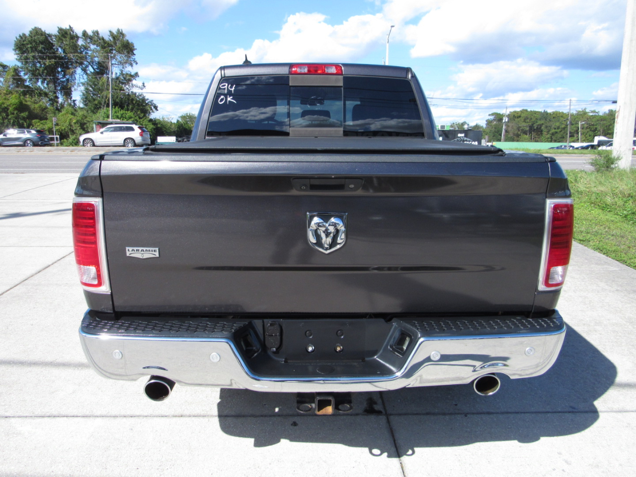 RAM 1500 Laramie 4x2 Crew Cab 5'7" Box 2018 RAM 1500 Laramie 4x2 Crew Cab 5'7" Box 2018