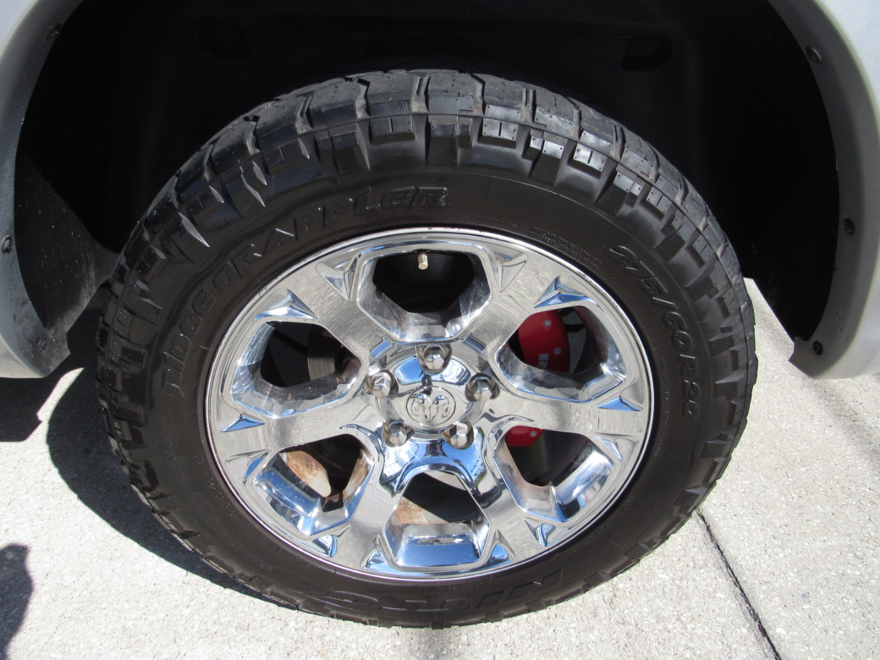 RAM 1500 Laramie 4x2 Crew Cab 5'7" Box 2018 RAM 1500 Laramie 4x2 Crew Cab 5'7" Box 2018