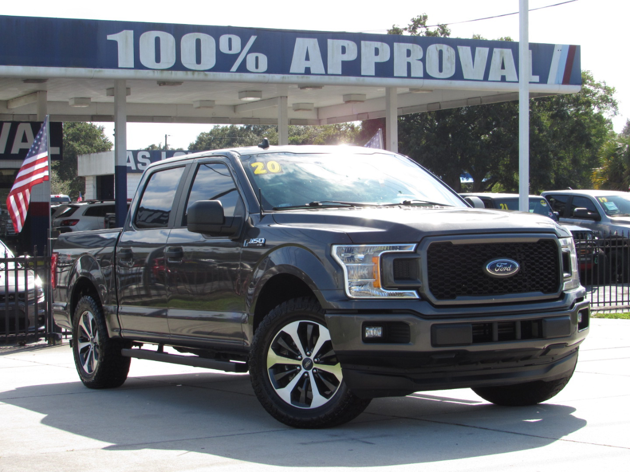 Ford F-150 Lariat 2WD SuperCrew 5.5' Box 2020 Ford F-150 Lariat 2WD SuperCrew 5.5' Box 2020