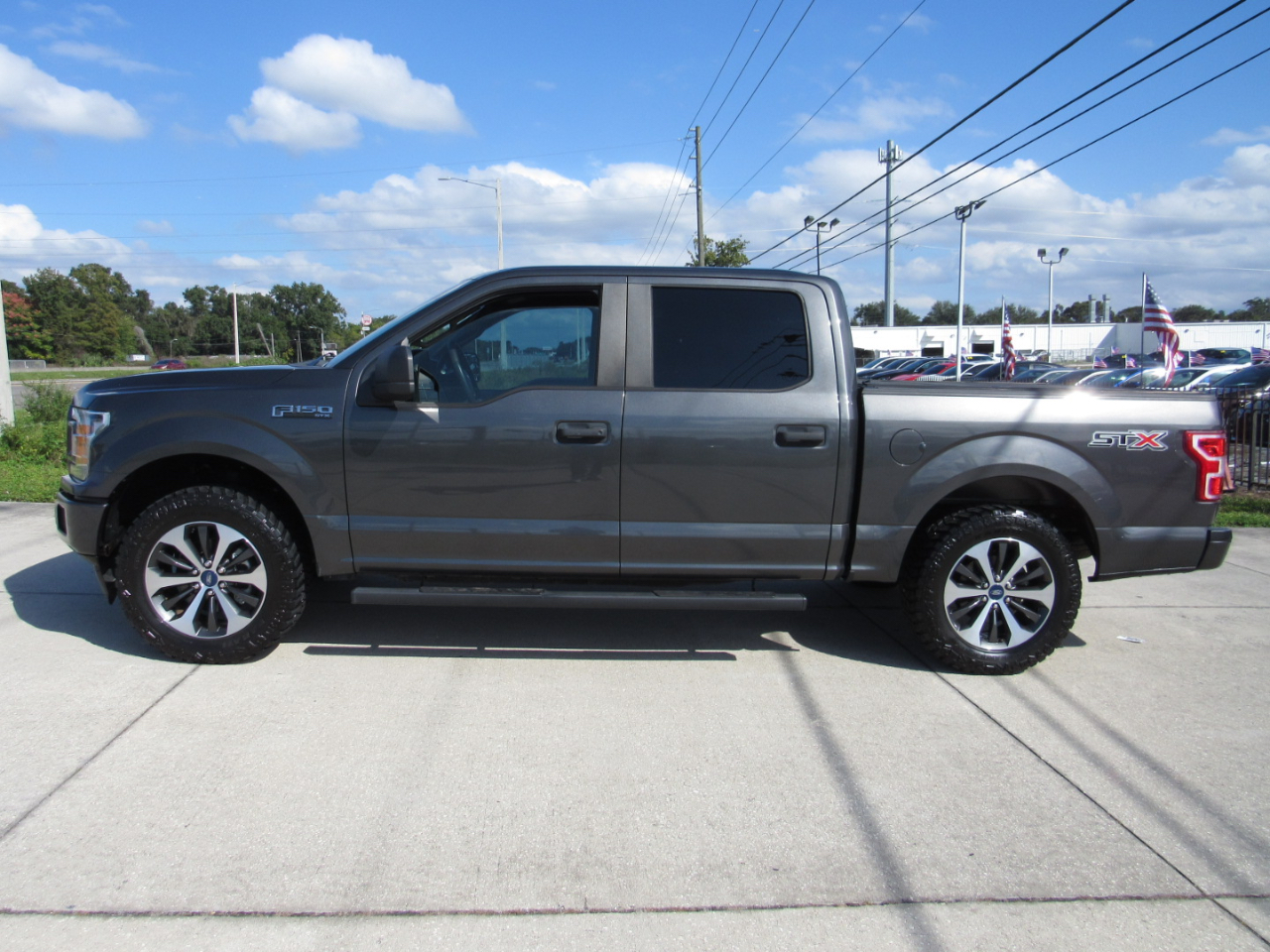 Ford F-150 Lariat 2WD SuperCrew 5.5' Box 2020 Ford F-150 Lariat 2WD SuperCrew 5.5' Box 2020