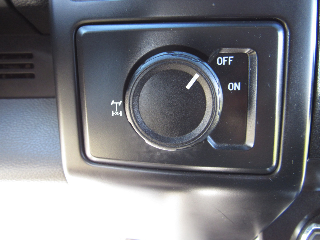 Ford F-150 Lariat 2WD SuperCrew 5.5' Box 2020 Ford F-150 Lariat 2WD SuperCrew 5.5' Box 2020
