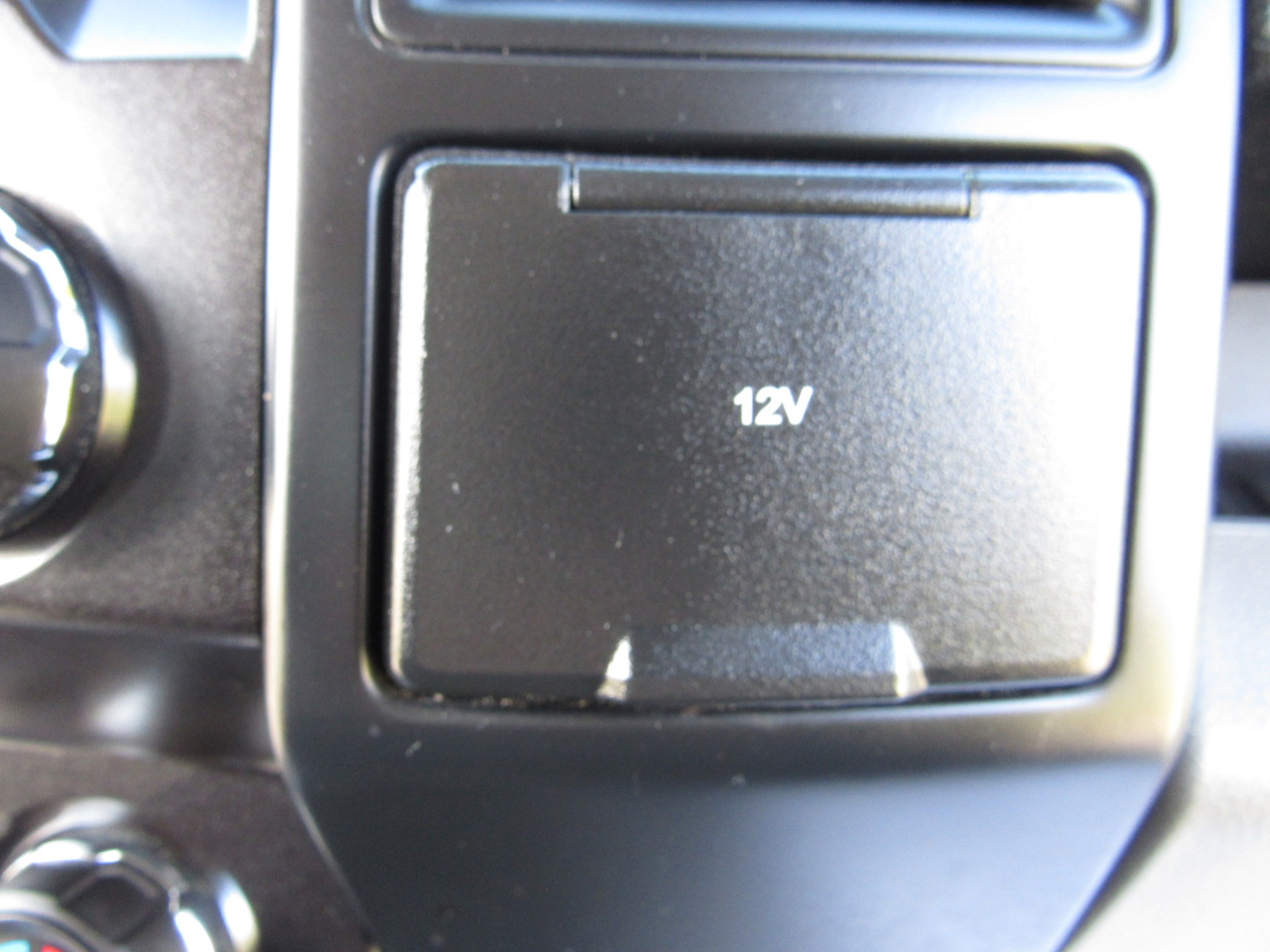 Ford F-150 Lariat 2WD SuperCrew 5.5' Box 2020 Ford F-150 Lariat 2WD SuperCrew 5.5' Box 2020