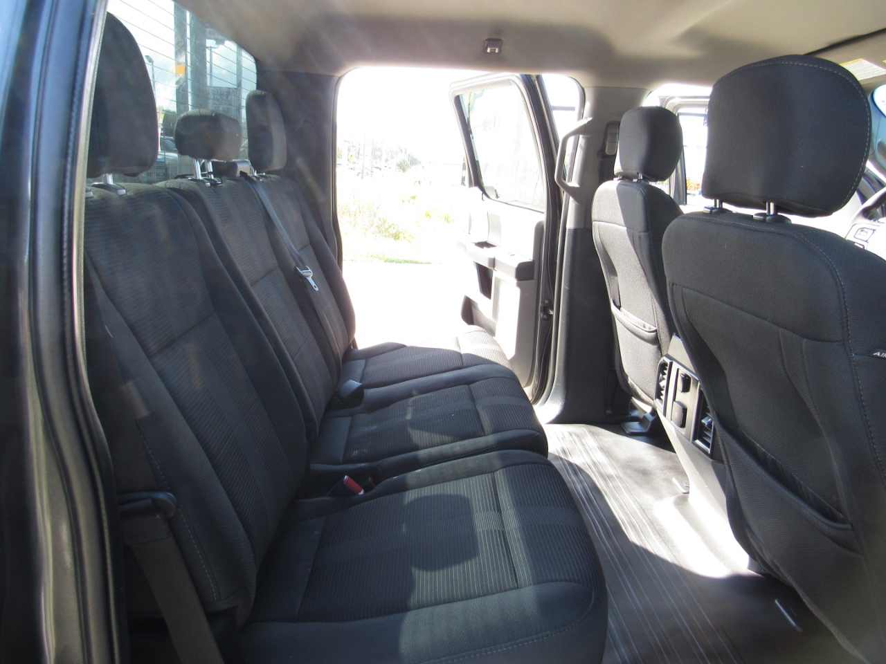 Ford F-150 Lariat 2WD SuperCrew 5.5' Box 2020 Ford F-150 Lariat 2WD SuperCrew 5.5' Box 2020
