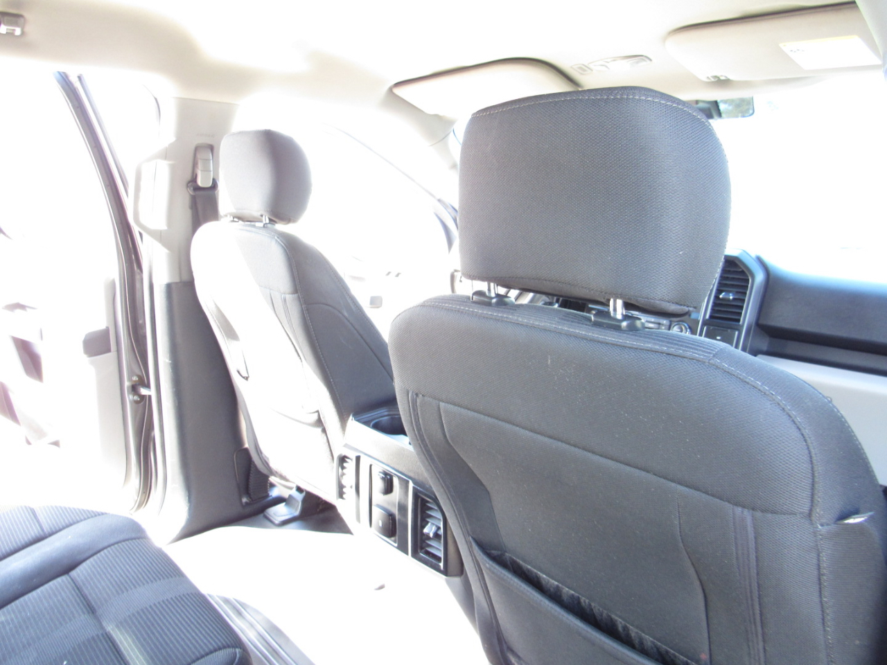 Ford F-150 Lariat 2WD SuperCrew 5.5' Box 2020 Ford F-150 Lariat 2WD SuperCrew 5.5' Box 2020
