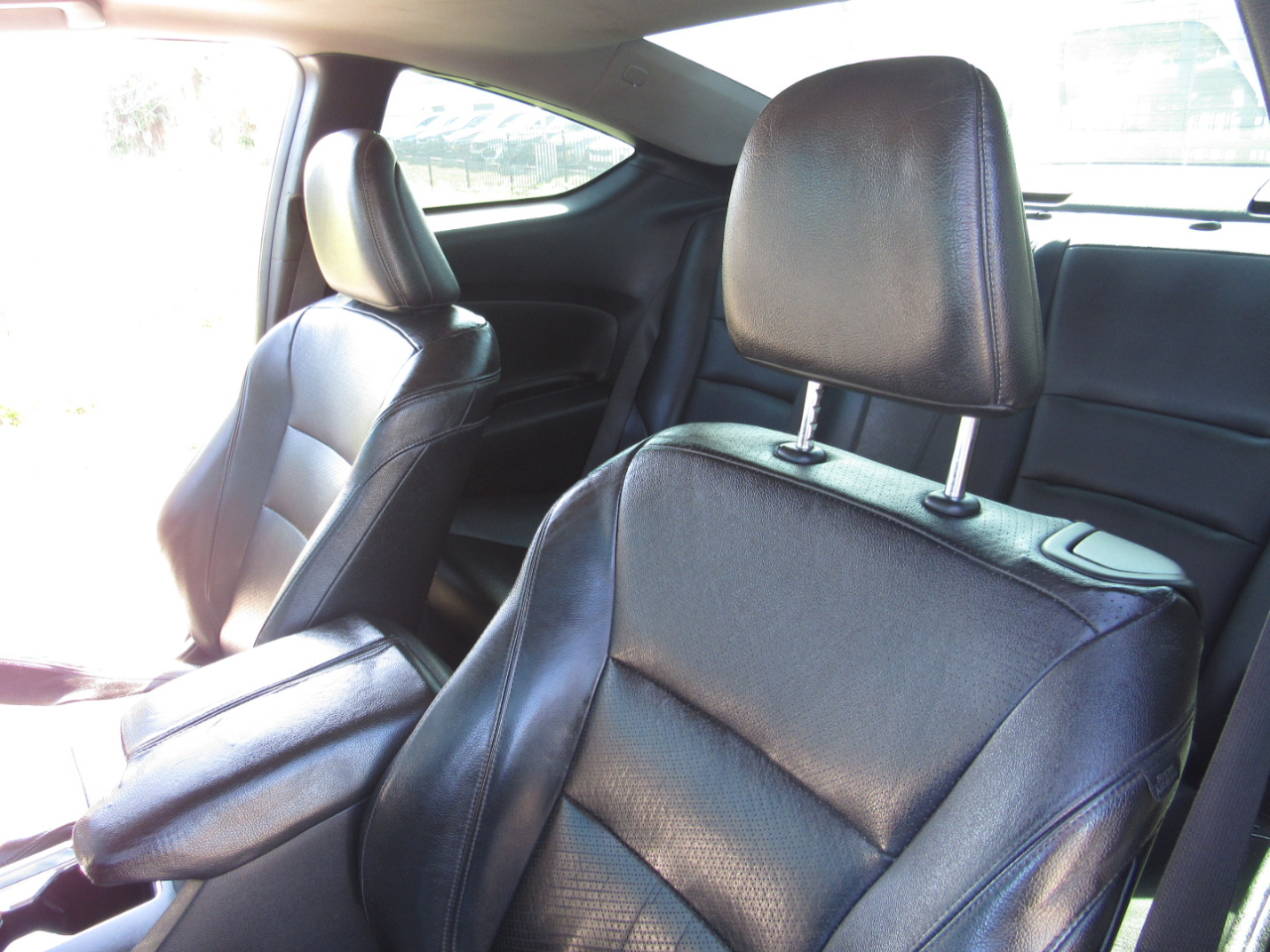 Honda Accord Cpe 2dr V6 Auto EX-L 2013 Honda Accord Cpe 2dr V6 Auto EX-L 2013