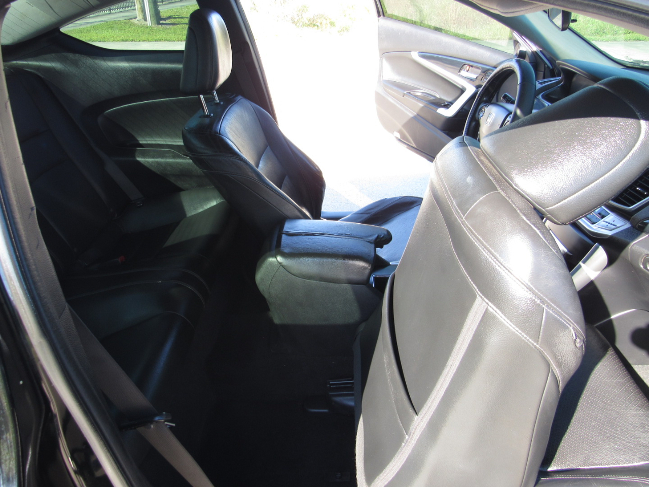 Honda Accord Cpe 2dr V6 Auto EX-L 2013 Honda Accord Cpe 2dr V6 Auto EX-L 2013
