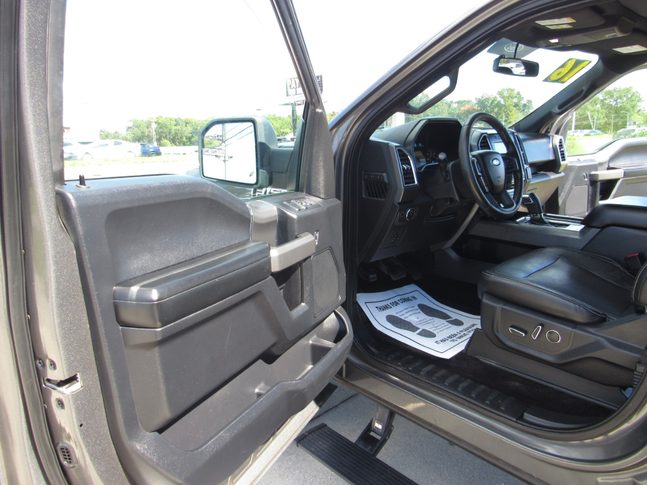 Ford F-150 4WD SuperCrew 145" XLT 2016 Ford F-150 4WD SuperCrew 145" XLT 2016