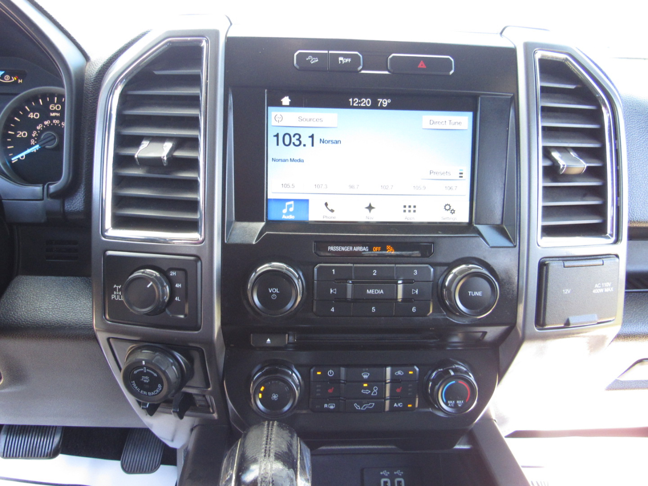 Ford F-150 4WD SuperCrew 145" XLT 2016 Ford F-150 4WD SuperCrew 145" XLT 2016