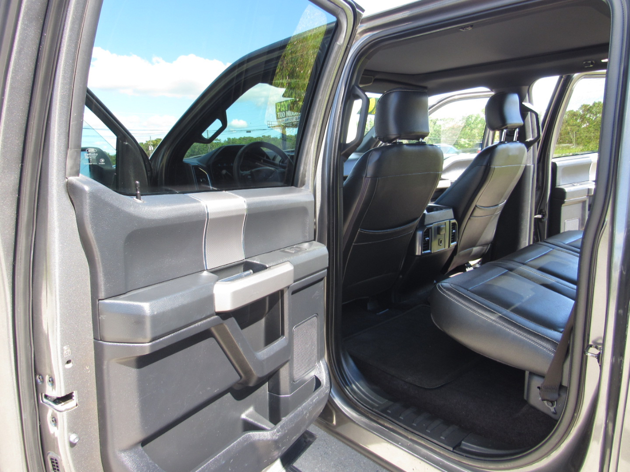 Ford F-150 4WD SuperCrew 145" XLT 2016 Ford F-150 4WD SuperCrew 145" XLT 2016