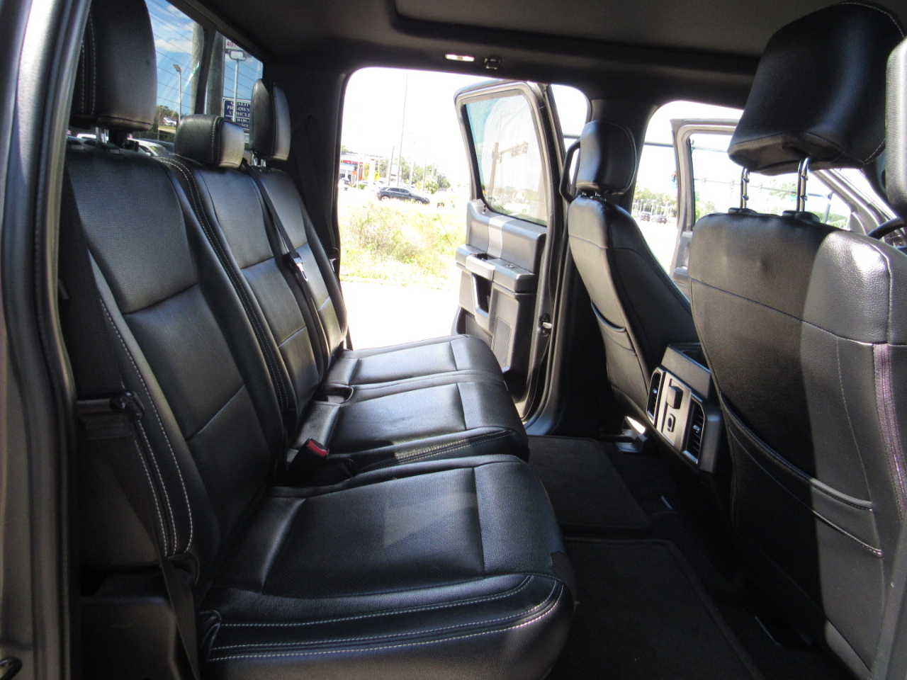 Ford F-150 4WD SuperCrew 145" XLT 2016 Ford F-150 4WD SuperCrew 145" XLT 2016
