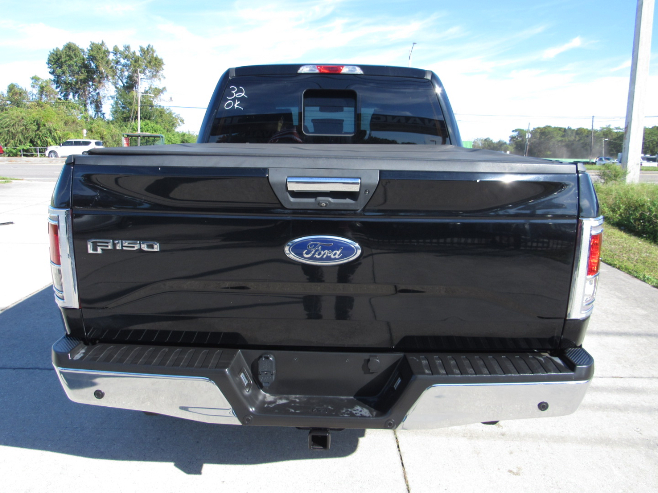 Ford F-150 2WD SuperCrew 145" XLT 2016 Ford F-150 2WD SuperCrew 145" XLT 2016