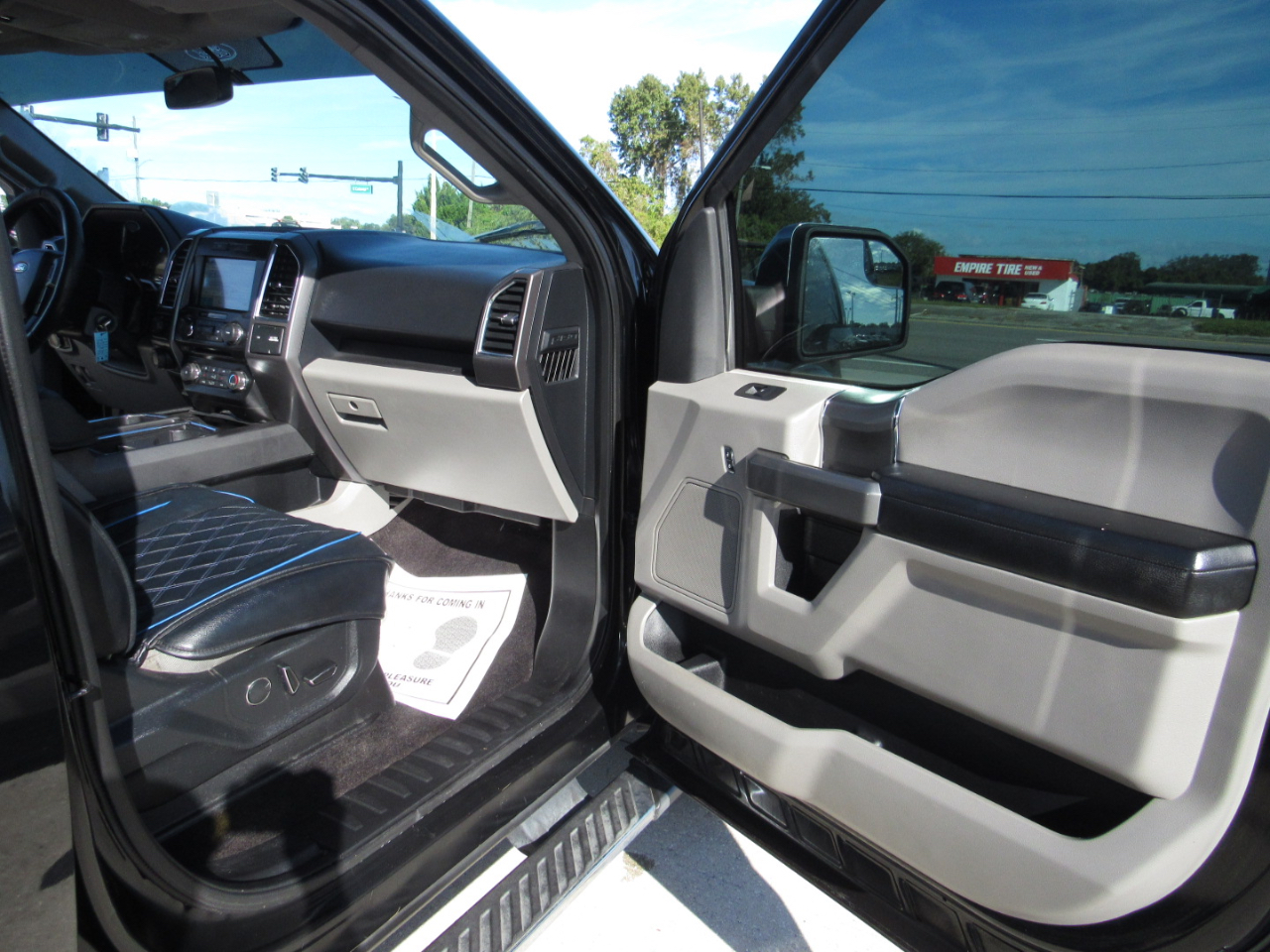 Ford F-150 2WD SuperCrew 145" XLT 2016 Ford F-150 2WD SuperCrew 145" XLT 2016