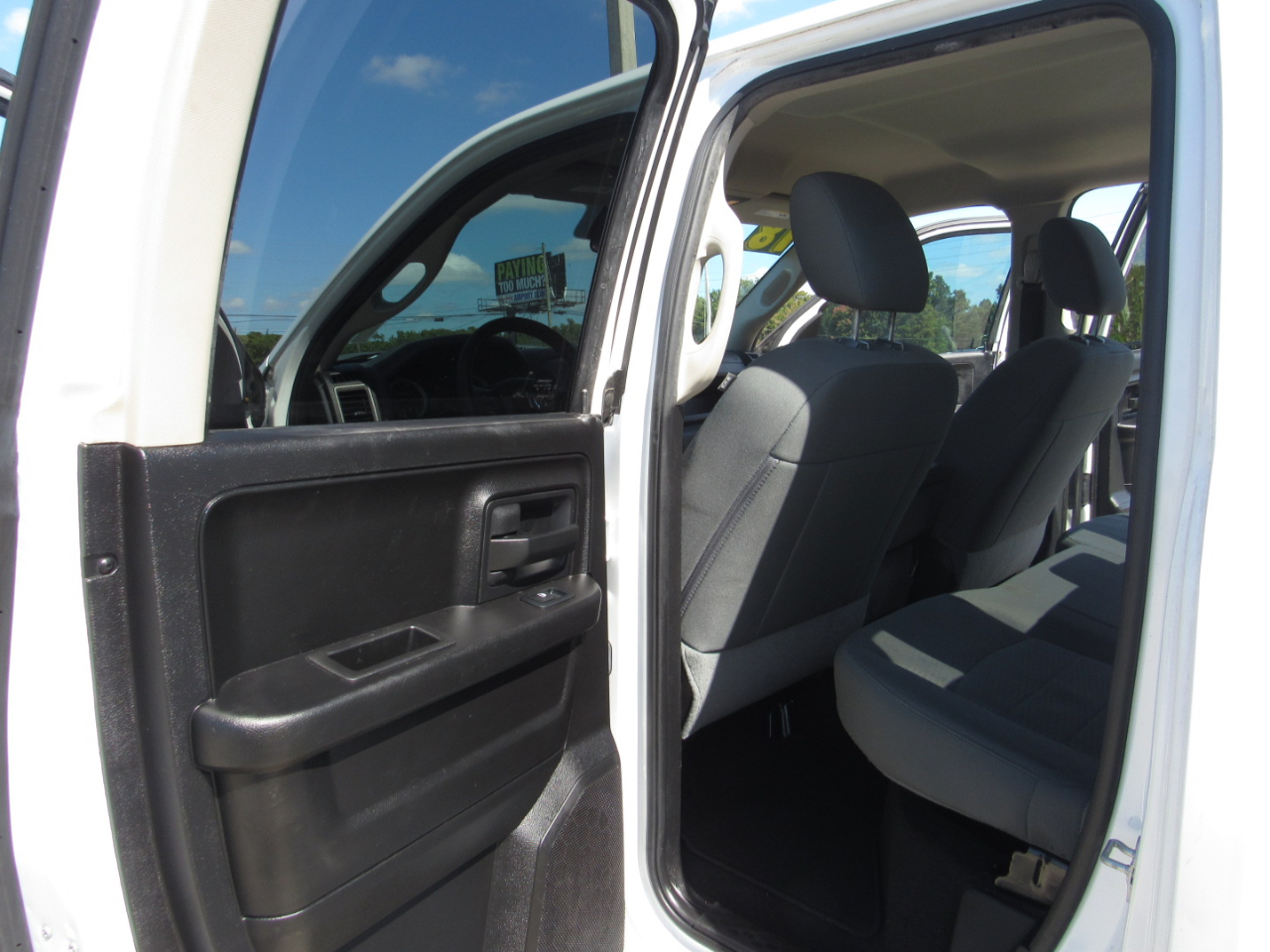 RAM 1500 Express 4x2 Quad Cab 6'4" Box 2018 RAM 1500 Express 4x2 Quad Cab 6'4" Box 2018