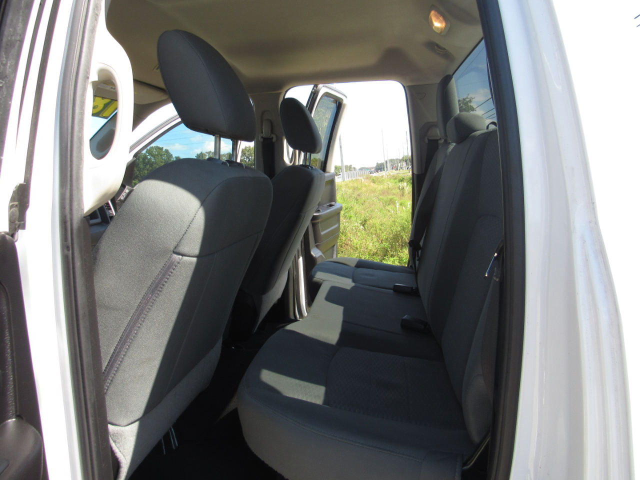RAM 1500 Express 4x2 Quad Cab 6'4" Box 2018 RAM 1500 Express 4x2 Quad Cab 6'4" Box 2018
