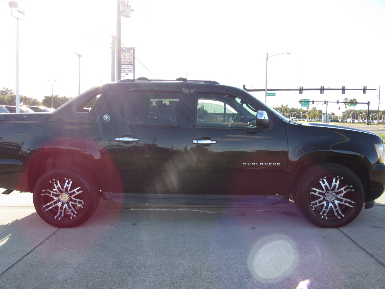 Chevrolet Avalanche 2WD Crew Cab LT 2013 Chevrolet Avalanche 2WD Crew Cab LT 2013