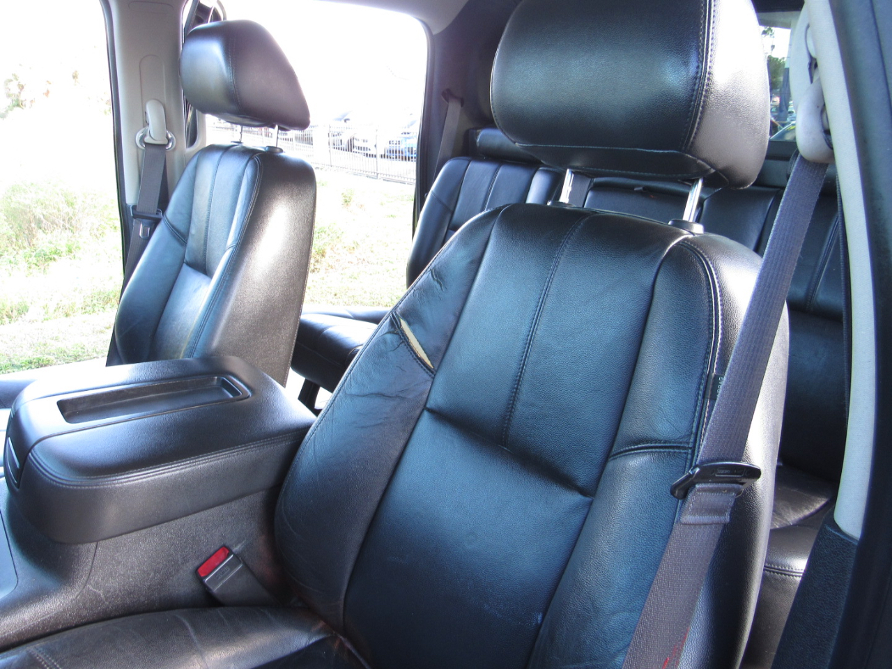 Chevrolet Avalanche 2WD Crew Cab LT 2013 Chevrolet Avalanche 2WD Crew Cab LT 2013