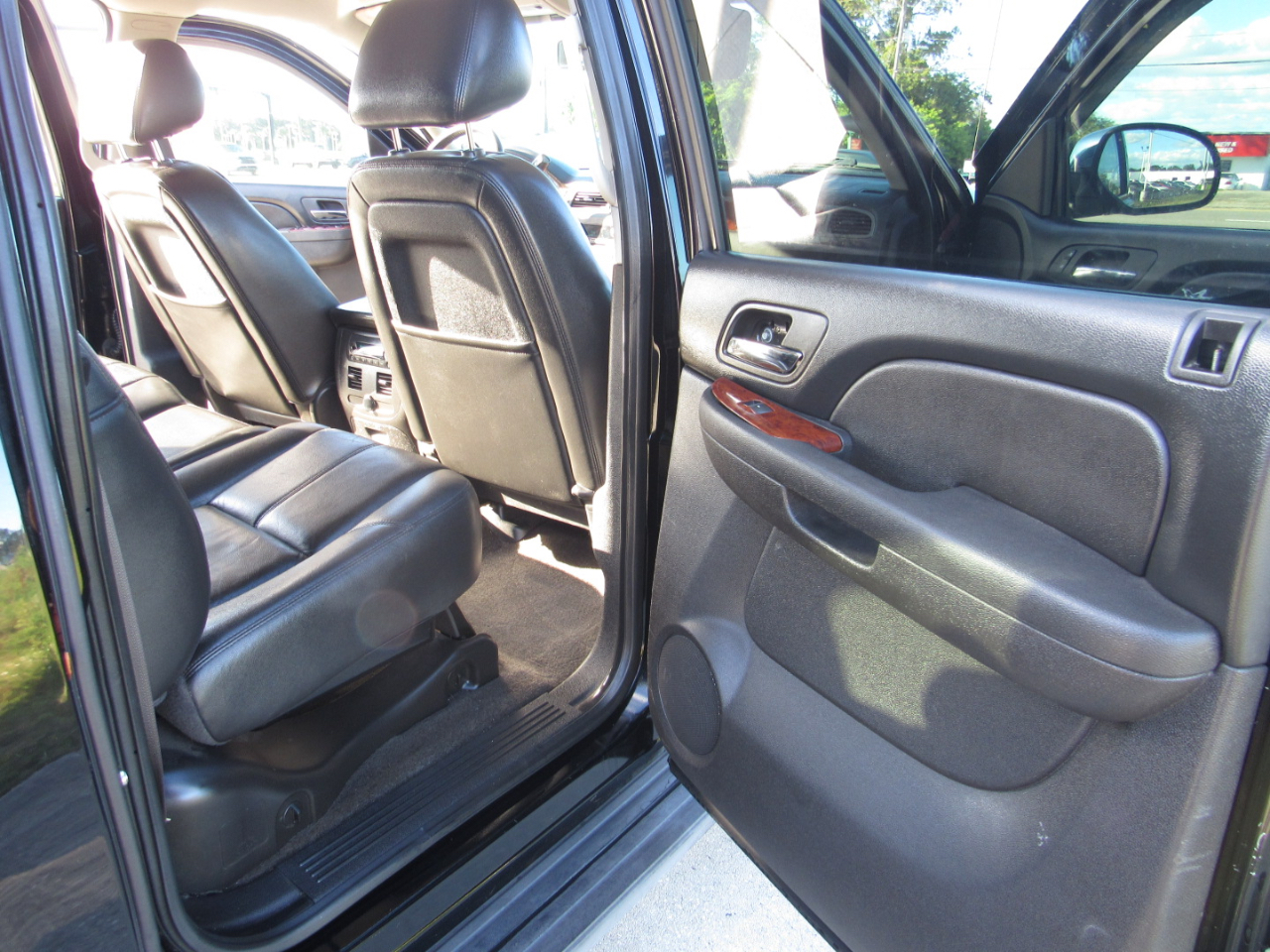 Chevrolet Avalanche 2WD Crew Cab LT 2013 Chevrolet Avalanche 2WD Crew Cab LT 2013