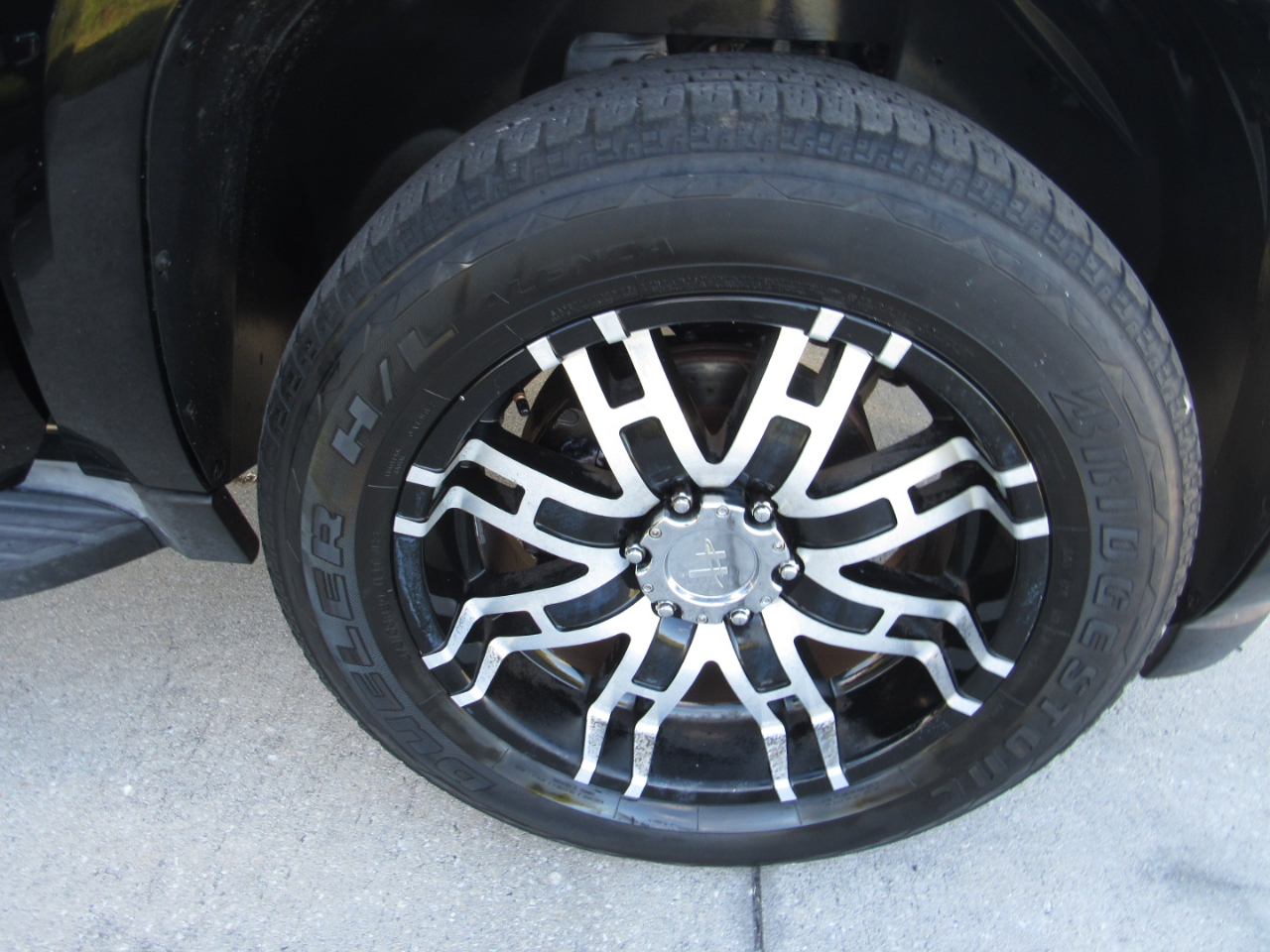 Chevrolet Avalanche 2WD Crew Cab LT 2013 Chevrolet Avalanche 2WD Crew Cab LT 2013