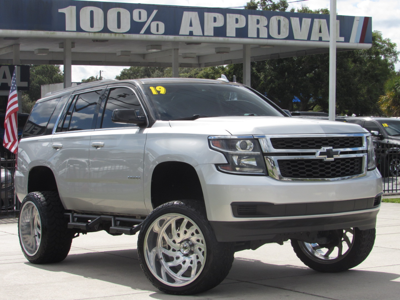 Chevrolet Tahoe 4WD 4dr LT 2019 Chevrolet Tahoe 4WD 4dr LT 2019