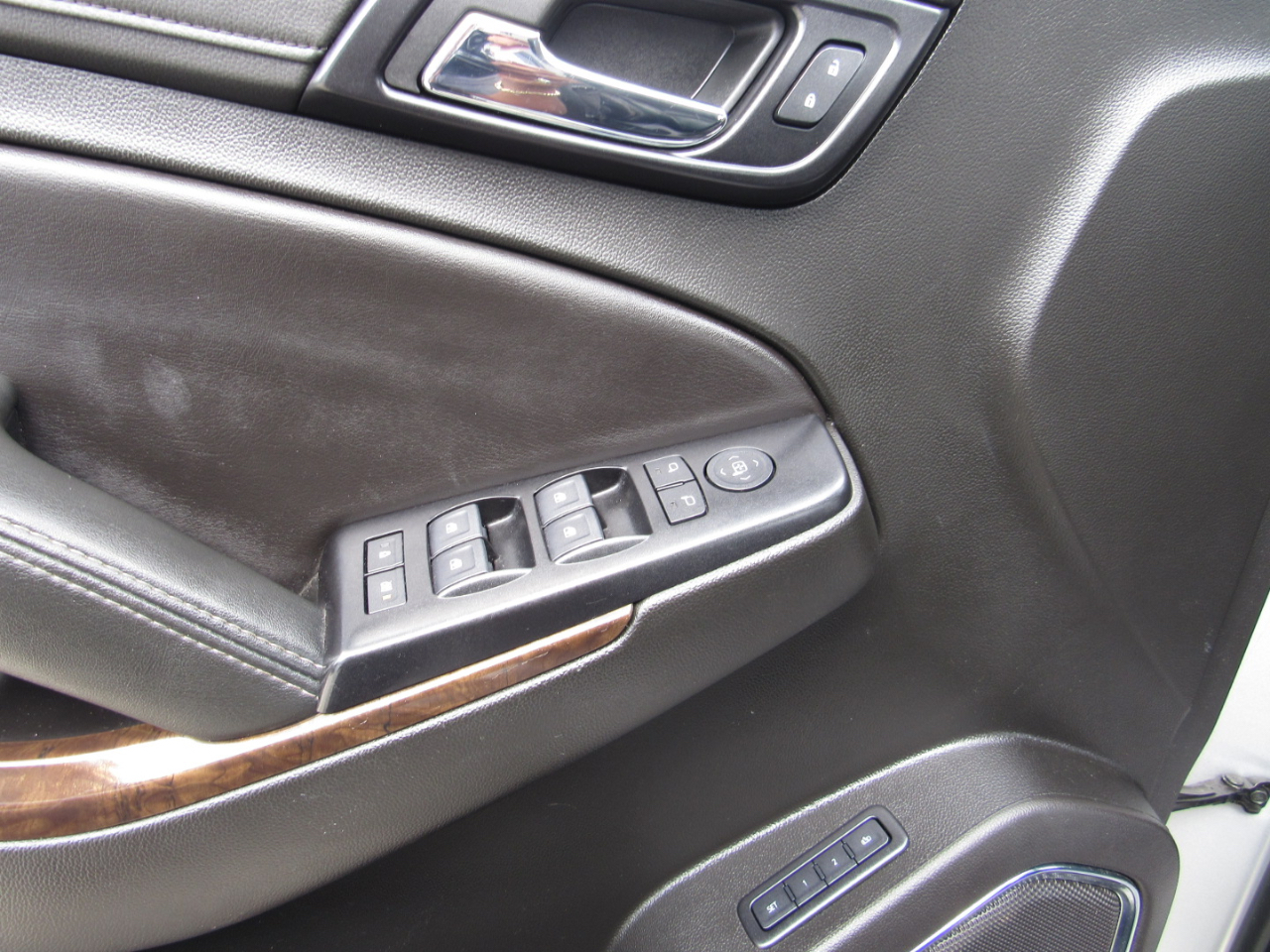 Chevrolet Tahoe 4WD 4dr LT 2019 Chevrolet Tahoe 4WD 4dr LT 2019