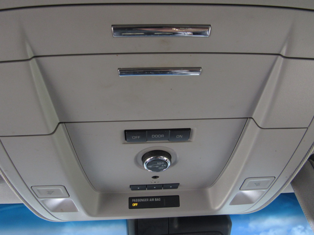 Chevrolet Tahoe 4WD 4dr LT 2019 Chevrolet Tahoe 4WD 4dr LT 2019