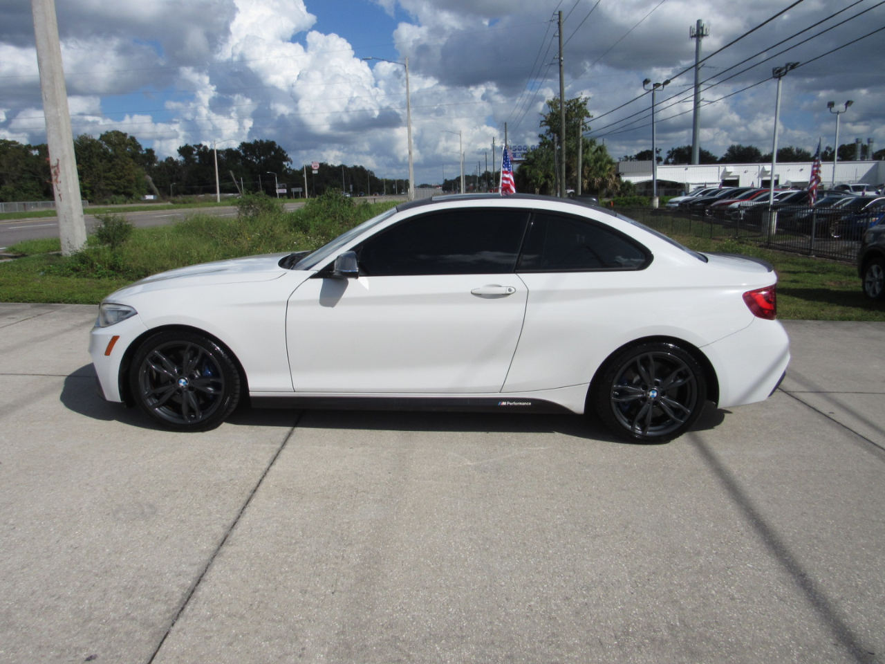 BMW 2 Series 2dr Cpe M235i RWD 2016 BMW 2 Series 2dr Cpe M235i RWD 2016