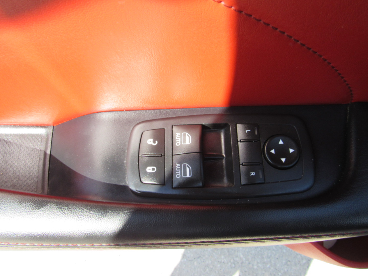 Dodge Challenger 2dr Cpe R/T Scat Pack 2016