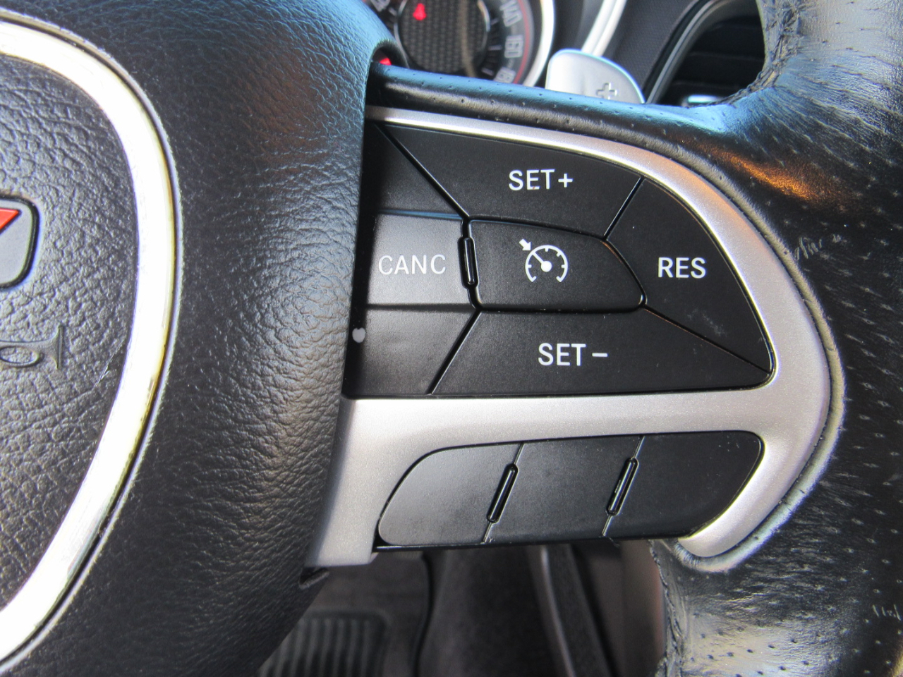 Dodge Challenger 2dr Cpe R/T Scat Pack 2016