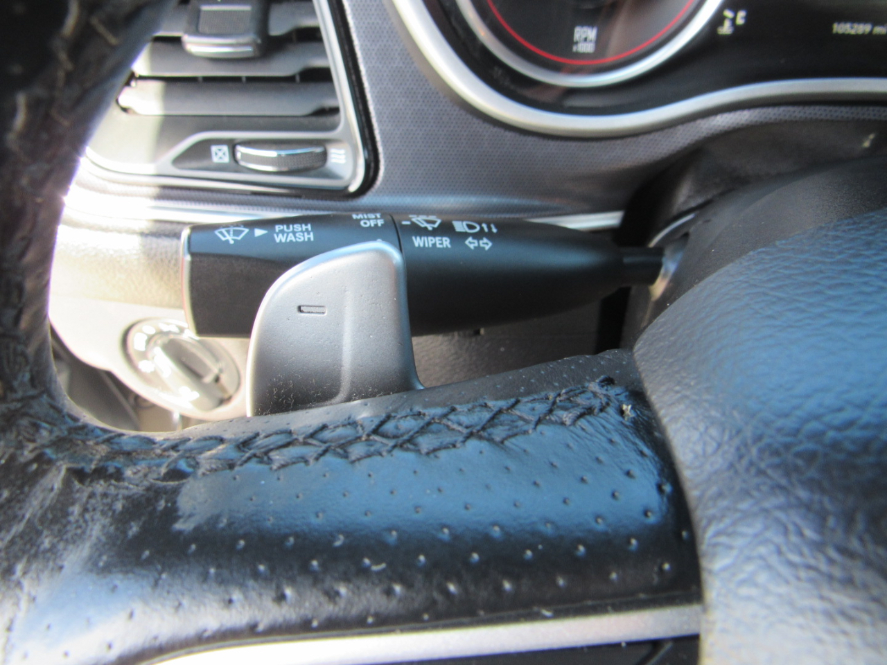 Dodge Challenger 2dr Cpe R/T Scat Pack 2016