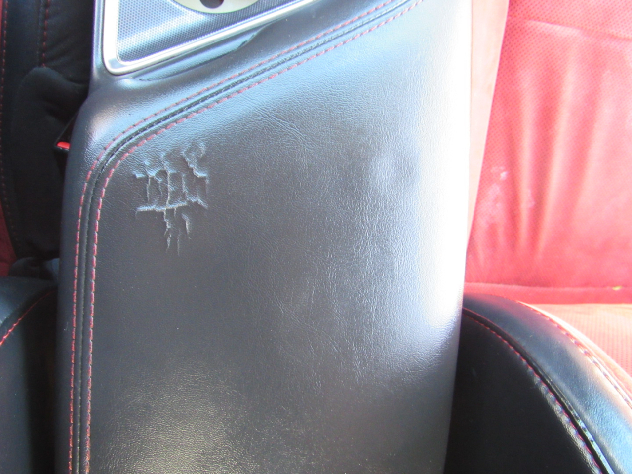 Dodge Challenger 2dr Cpe R/T Scat Pack 2016