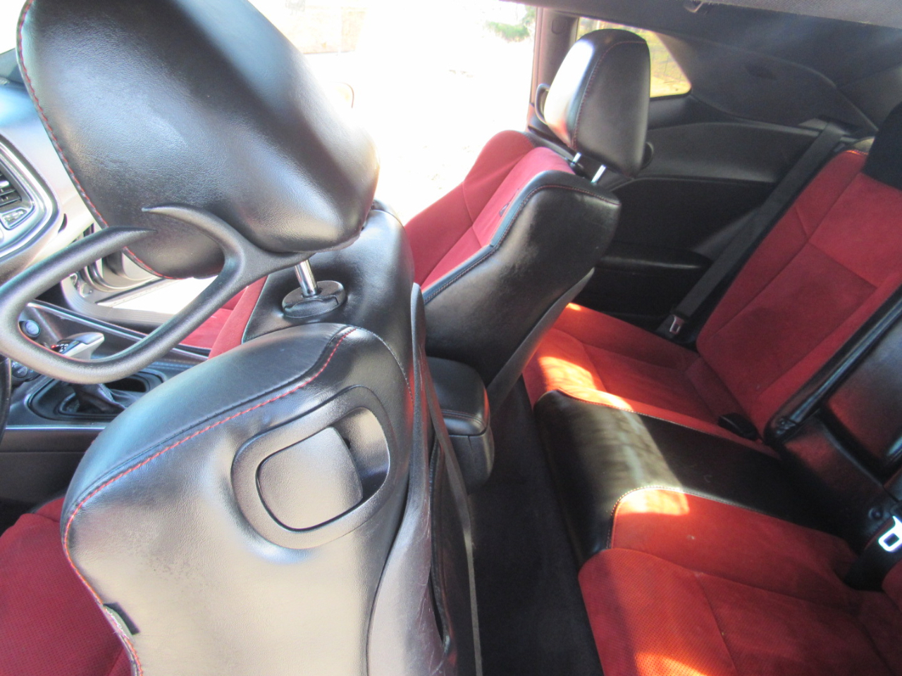 Dodge Challenger 2dr Cpe R/T Scat Pack 2016