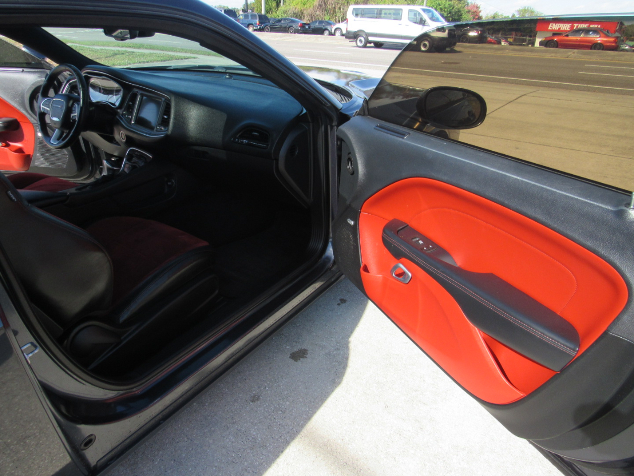 Dodge Challenger 2dr Cpe R/T Scat Pack 2016