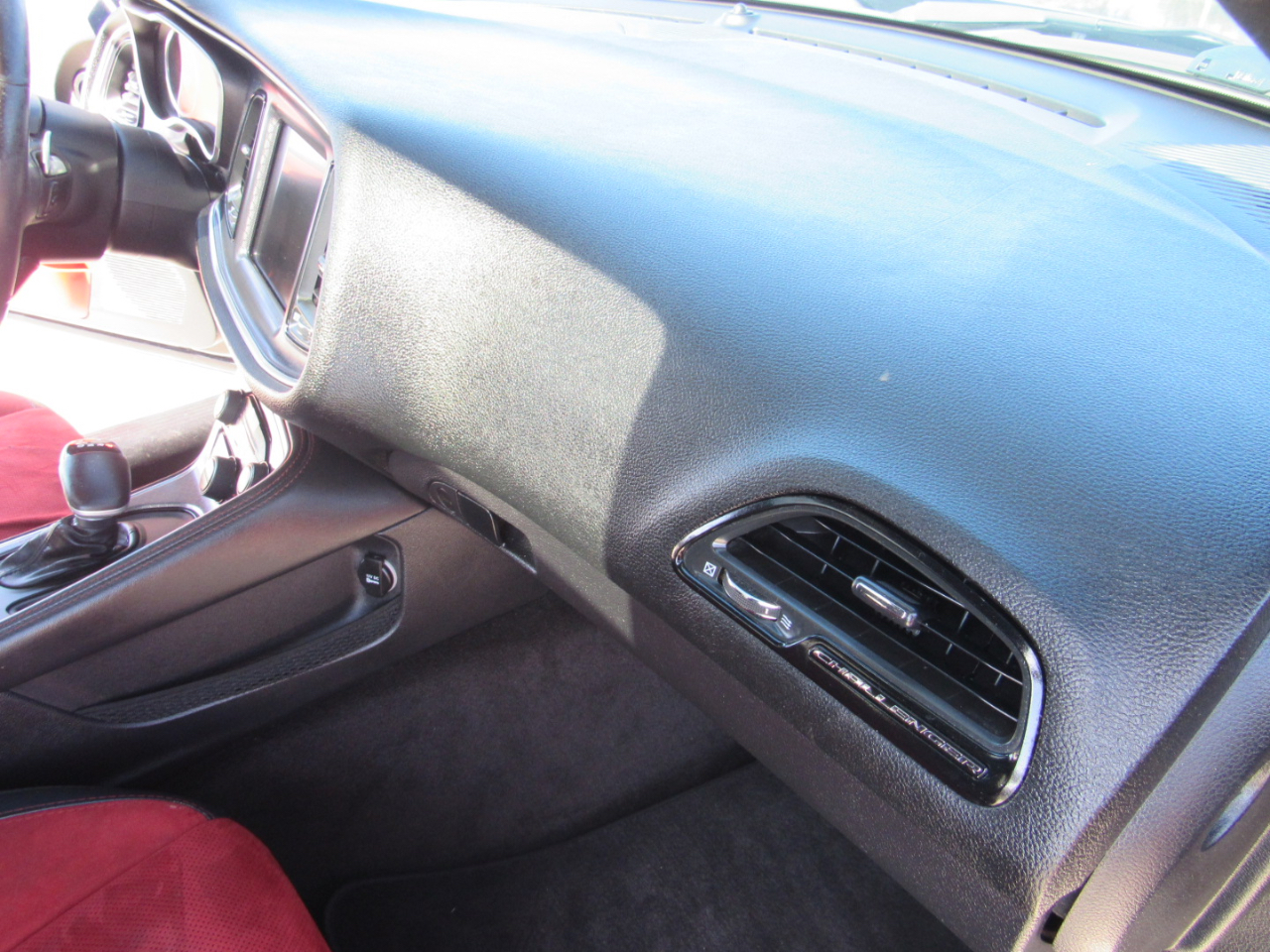 Dodge Challenger 2dr Cpe R/T Scat Pack 2016