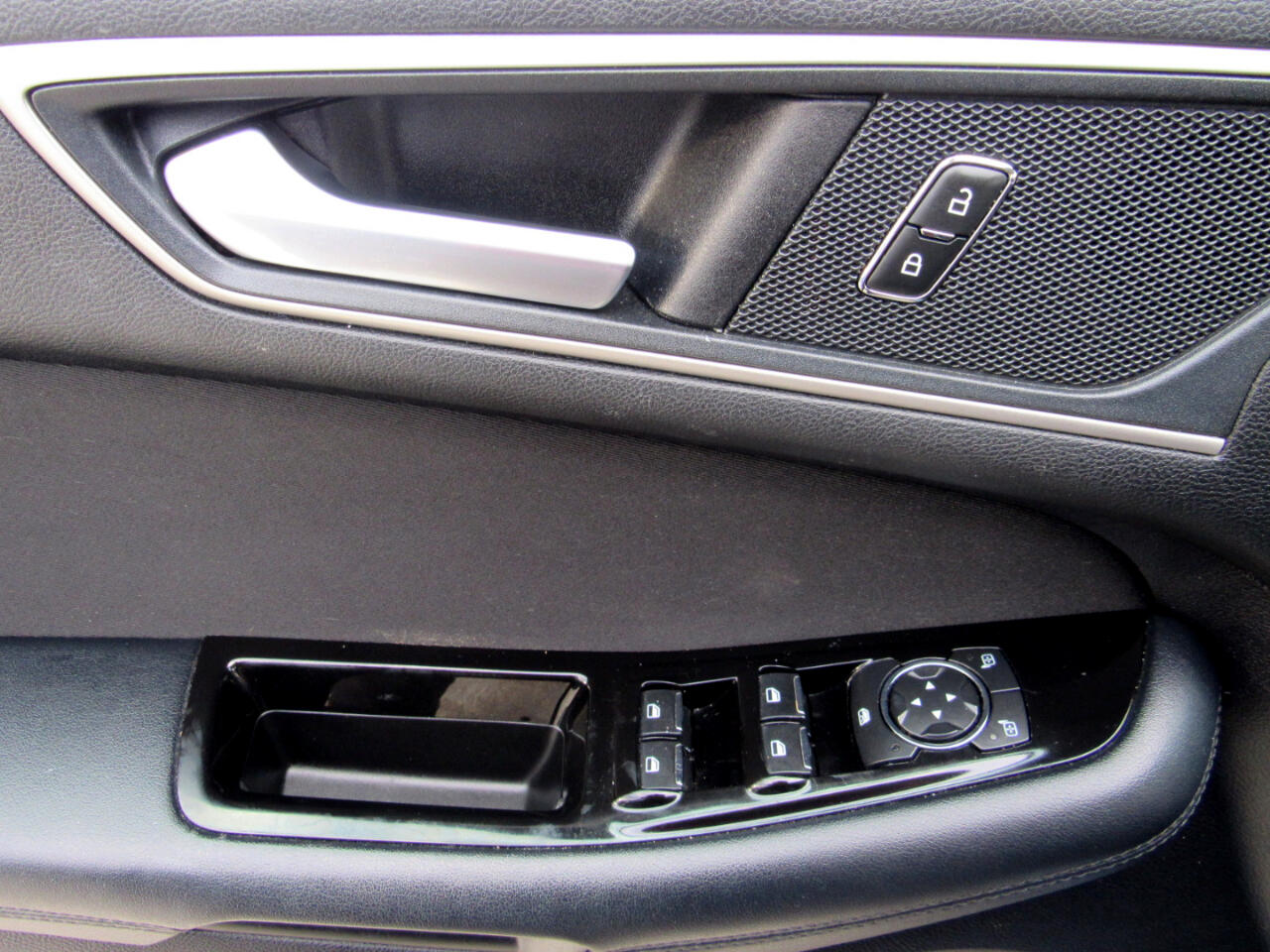 Ford Edge SEL FWD 2019