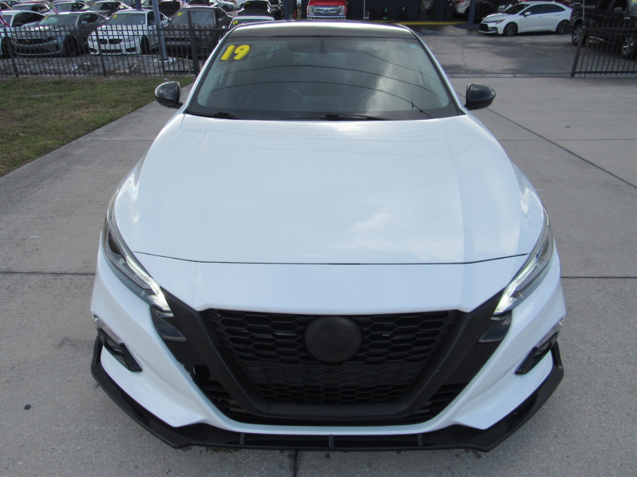 Nissan Altima 2.5 SR Sedan 2019