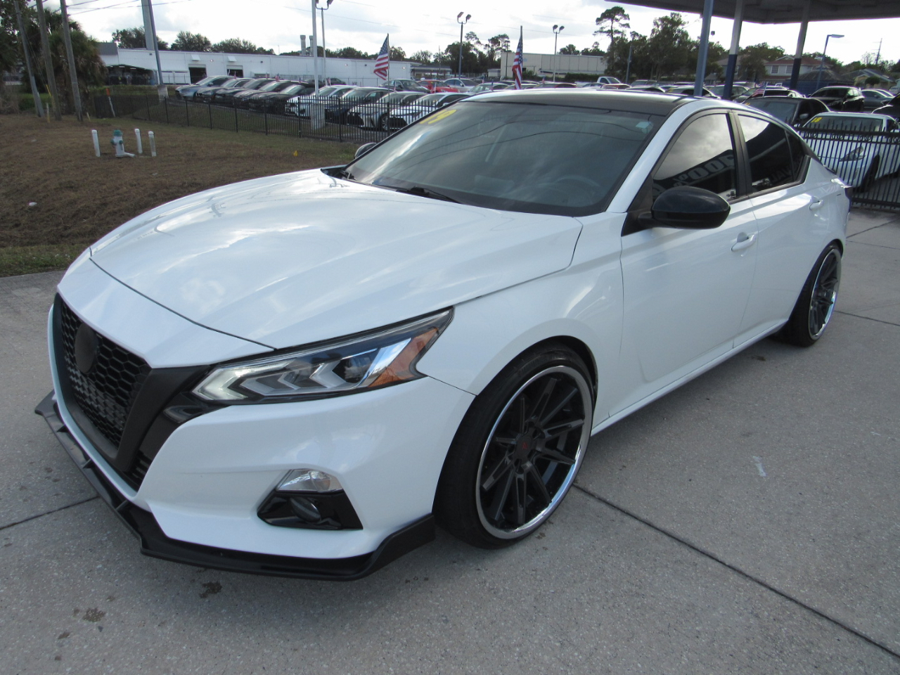 Nissan Altima 2.5 SR Sedan 2019