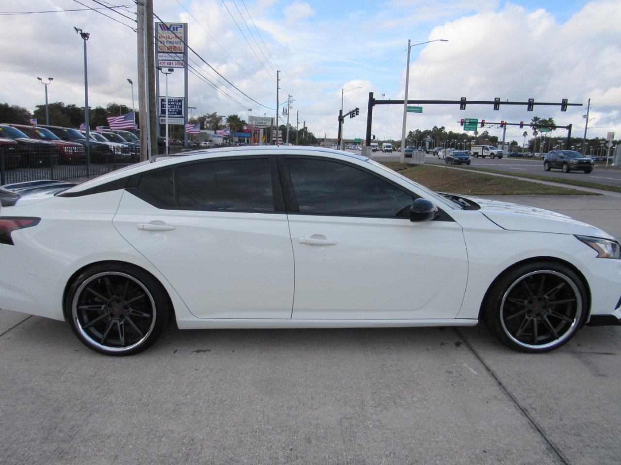 Nissan Altima 2.5 SR Sedan 2019