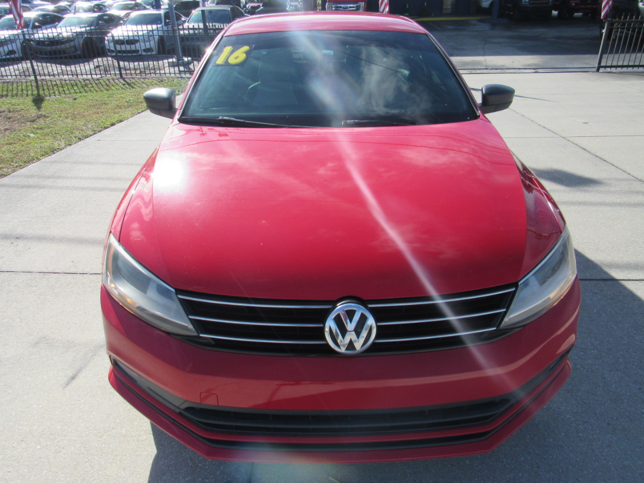 Volkswagen Jetta Sedan 4dr Auto 1.8T Sport PZEV 2016