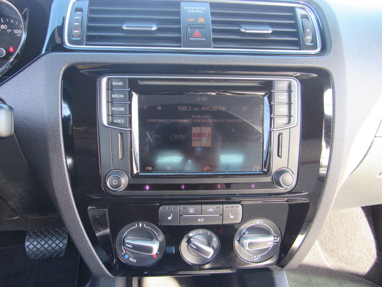 Volkswagen Jetta Sedan 4dr Auto 1.8T Sport PZEV 2016