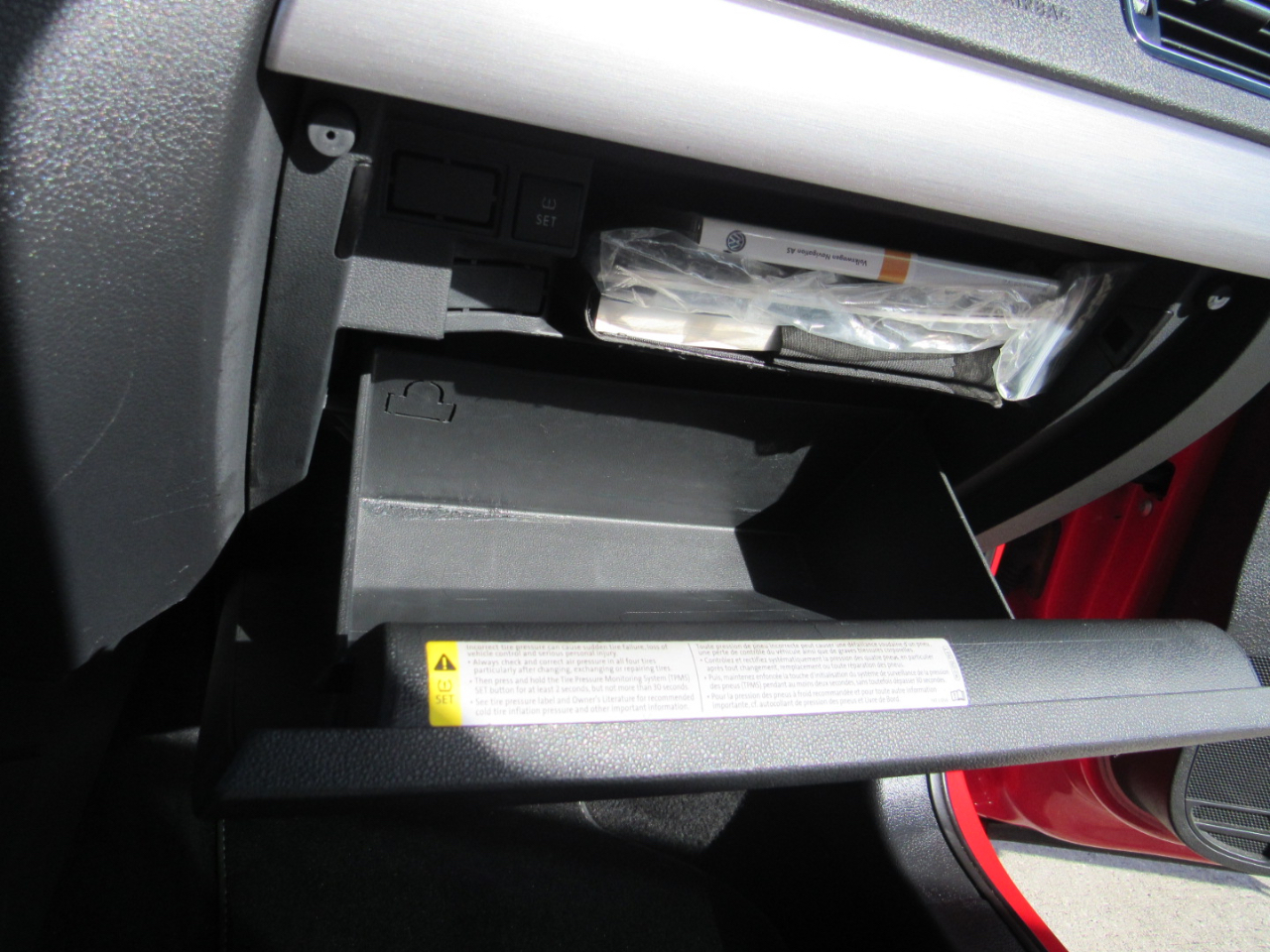 Volkswagen Jetta Sedan 4dr Auto 1.8T Sport PZEV 2016